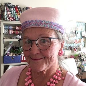 Meet your Posher, Connie